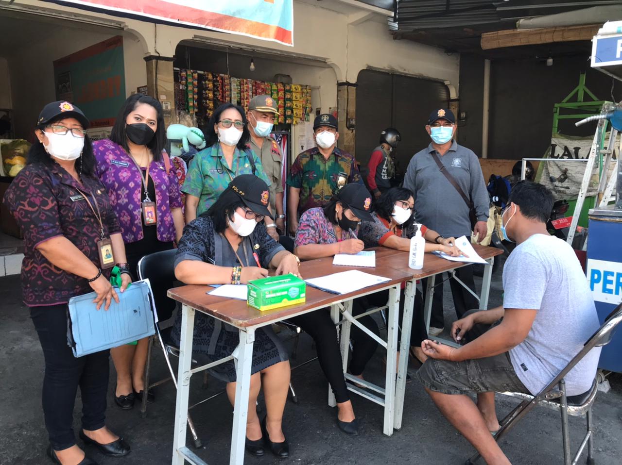 Cegah Penularan Covid-19, Tim  Yustisi  Denpasar Rapid  Test Pelanggar Prokes
