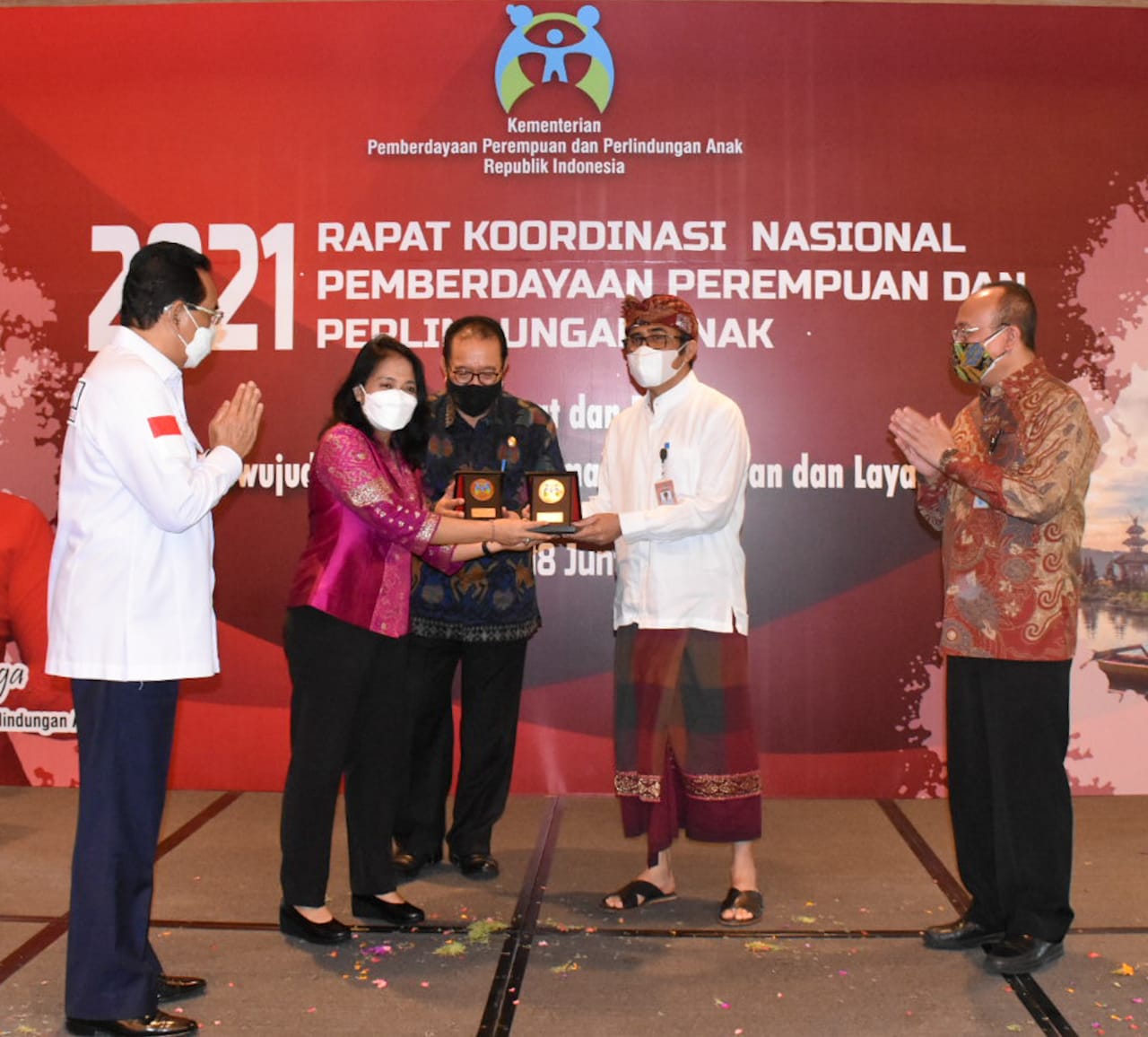 Walikota Jaya Negara Hadiri Rakornas PPPA     Komitmen Dukung Terciptanya Pemberdayaan Perempuan dan Perlindungan Anak