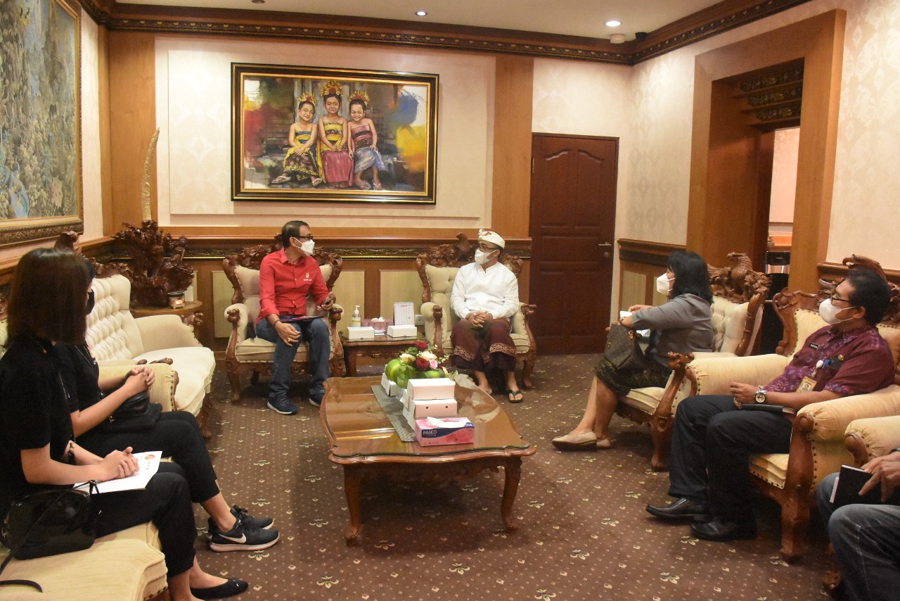 Promosikan Karya Desainer Lokal  Pemkot Denpasar Dukung “Hybrid Fashion Show”