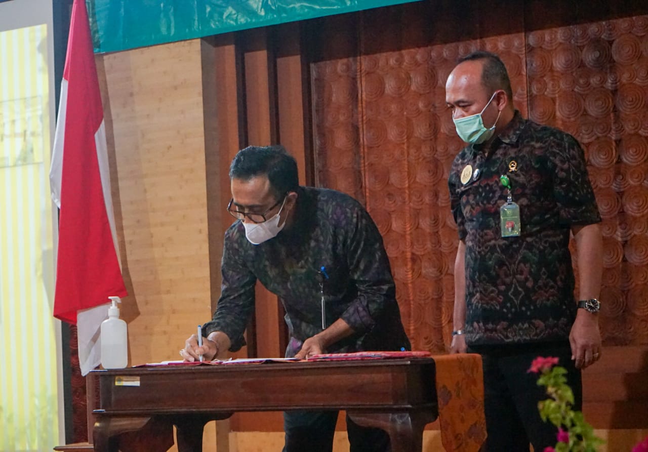 Walikota Jaya Negara Tandatangani Nota Kesepahaman Dengan Pengadilan Negeri Denpasar     Inovasi MI dan YU Dilan Resmi Layani Warga Kota Denpasar di MPP, Layani Informasi, Surat Keterangan Hingga Pendaftaran Gugatan