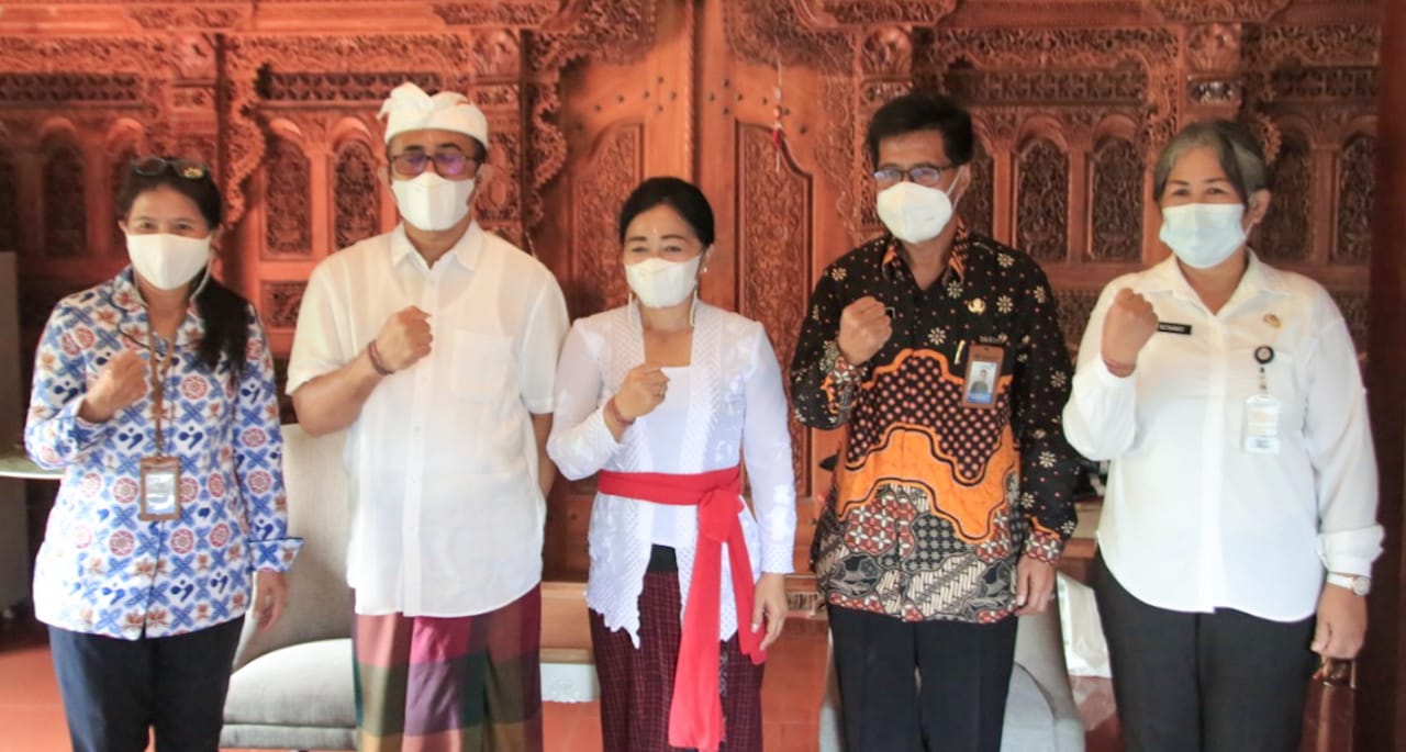 Walikota Jaya Negara Ikuti Pendataan Keluarga Tahun 2021  Ajak Seluruh Masyarakat Ikut Sukseskan