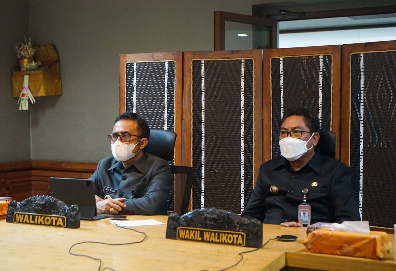 Penutupan Sidang Paripurna DPRD Kota Denpasar     Dewan Apesiasi LKPJ TA. 2020 dan Renwal RPJMD Kota Denpasar Tahun 2021-2026