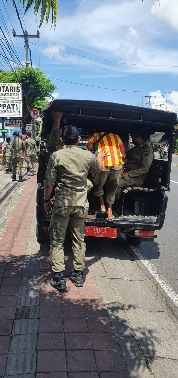 Tim Yustisi Gencar Laksanakan Pemantauan Prokes  Temukan 4 Orang Pelanggar 