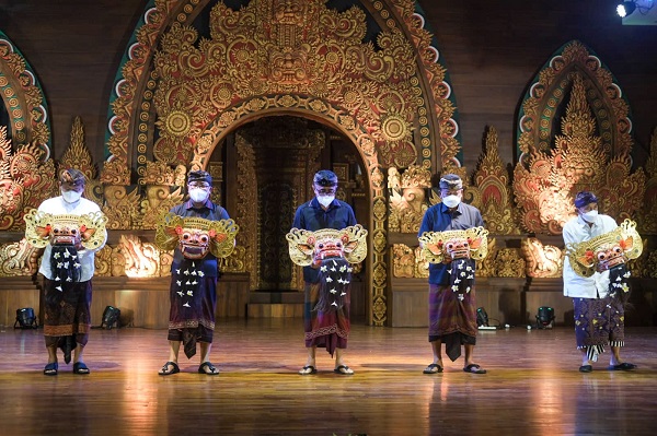 Jaya Negara Buka Lomba Barong Ket dan Mekendang Tunggal Kota Denpasar