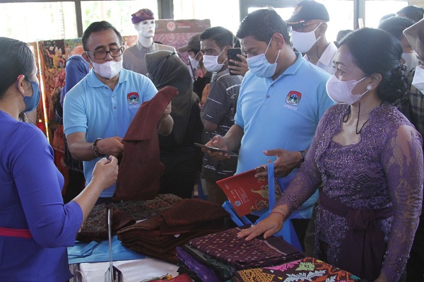 Expo Exibition UMKM APEKSI Out Look 2021 Ny, Antari Jaya Negara Promosikan Produk Perajin Denpasar