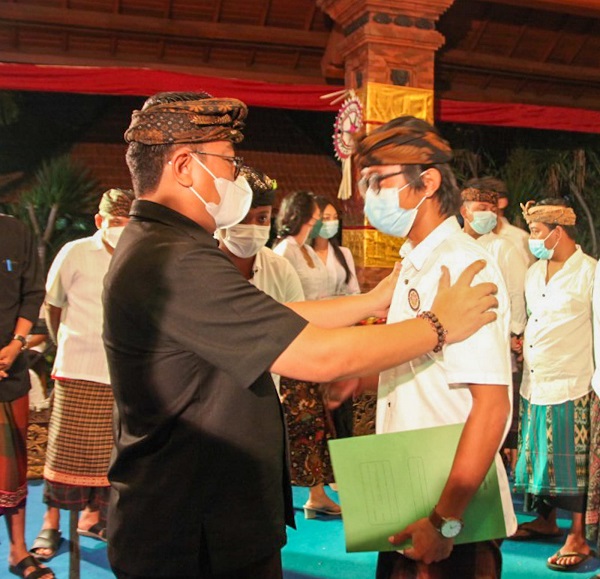 Wawali Arya Wibawa Kukuhkan Sabha Yowana Eka Panca Karya