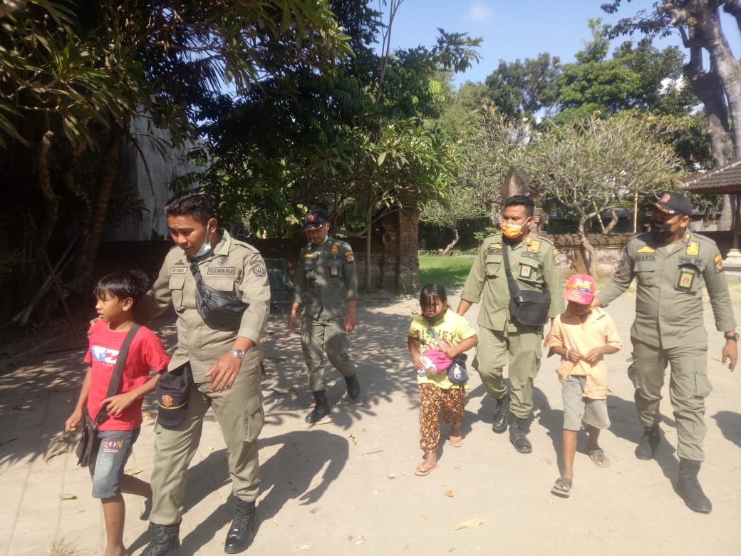 Langgar Prokes, Tim Yustisi Jaring 9  Orang, 3 Orang Di Denda.