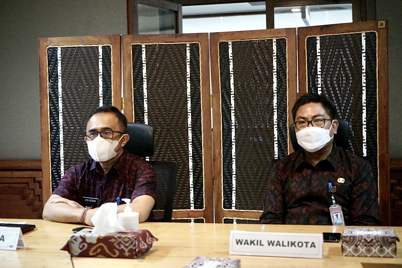 Walikota Jaya Negara dan Wawali Arya Wibawa Pimpin Rakor  Infrastruktur Gedung Sekolah Dasar di Kota Denpasar Tahun 2021