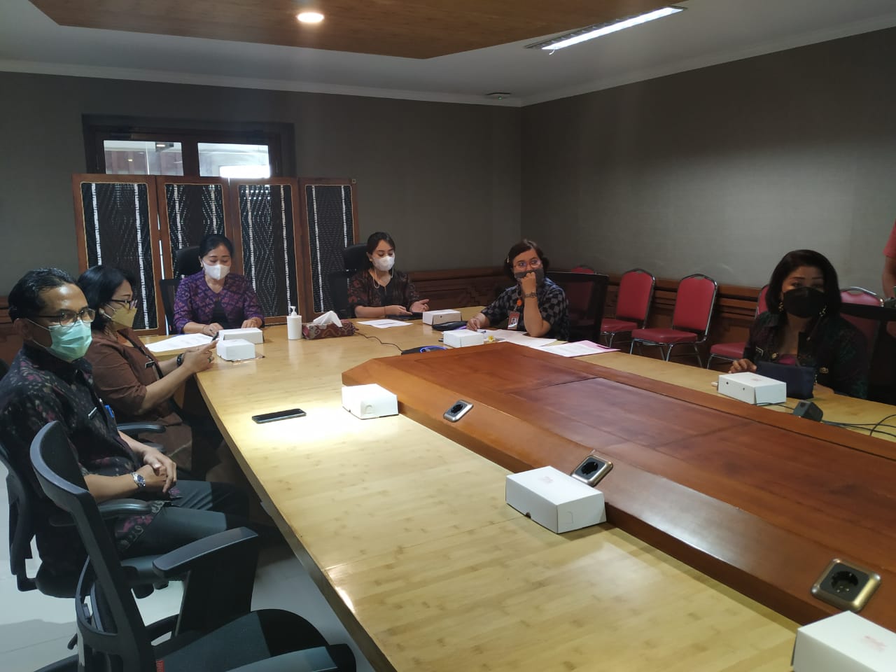 Bahas Strategi UMKM Era Digital Ketua Dekranasda Denpasar Buka Webinar UMKM Denpasar