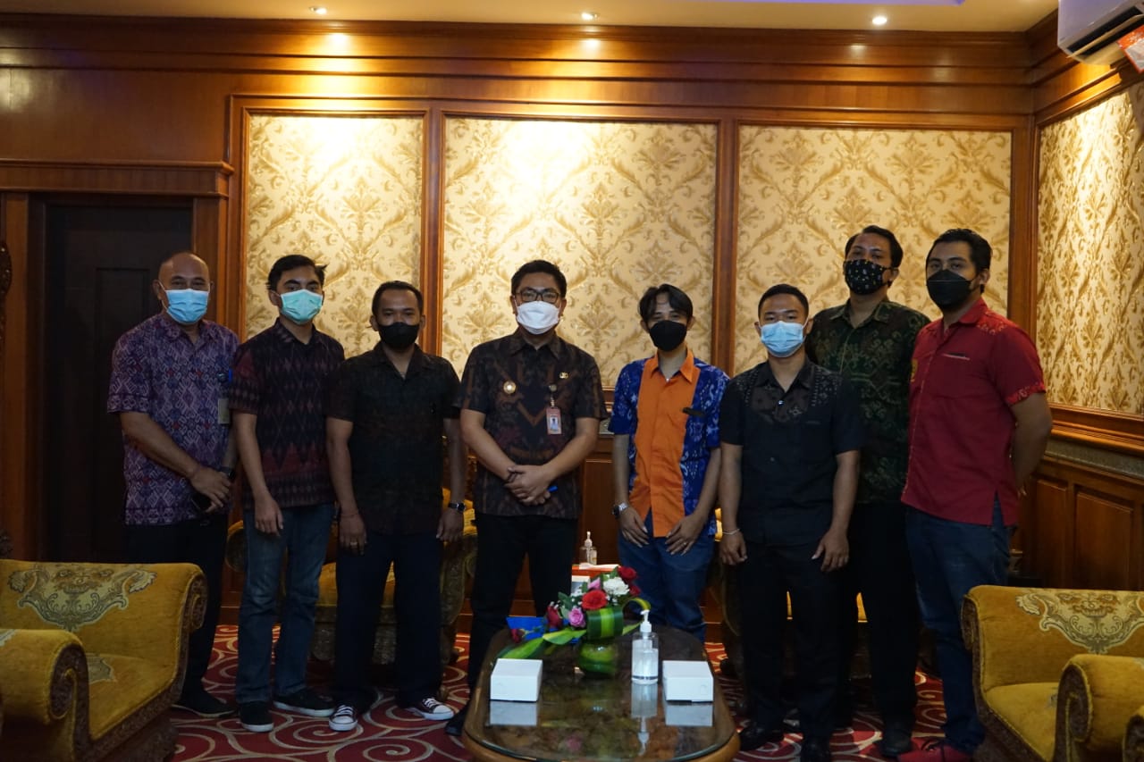 Wawali Arya Wibawa Dukung Pelaksanaan Kontes Ikan Channa Dari Komunitas Lebah Channa Fish Club