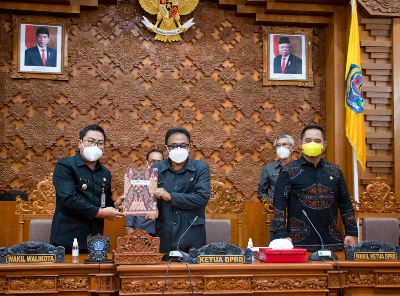 Seluruh Fraksi Setujui Penetapan APBD Kota Denpasar Tahun 2022.