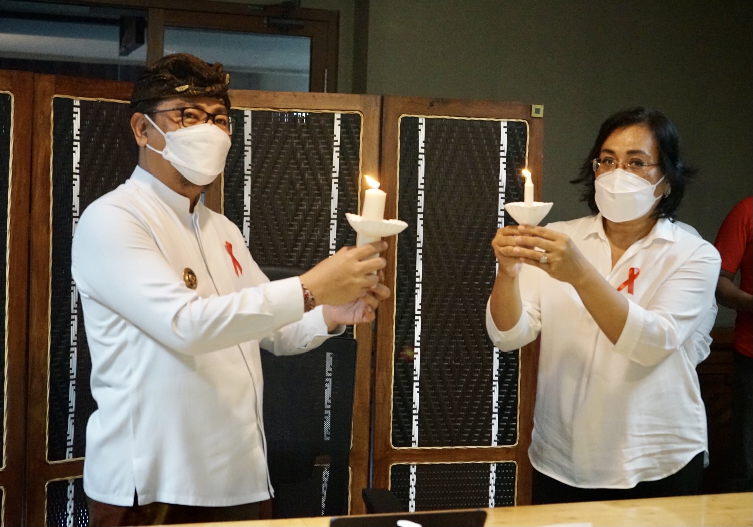 Peringati Malam Renungan Hari AIDS Nusantara  Arya Wibawa Dorong Gerakan Bersama Stop Penyebaran HIV/AIDS