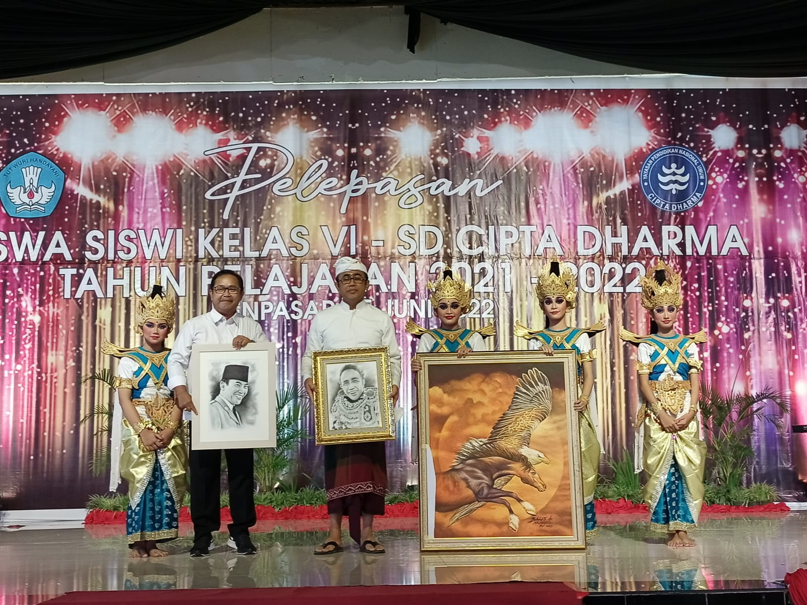 Walikota Denpasar Jaya Negara Hadiri Pelepasan Siswa-Siswi SD Cipta Dharma.