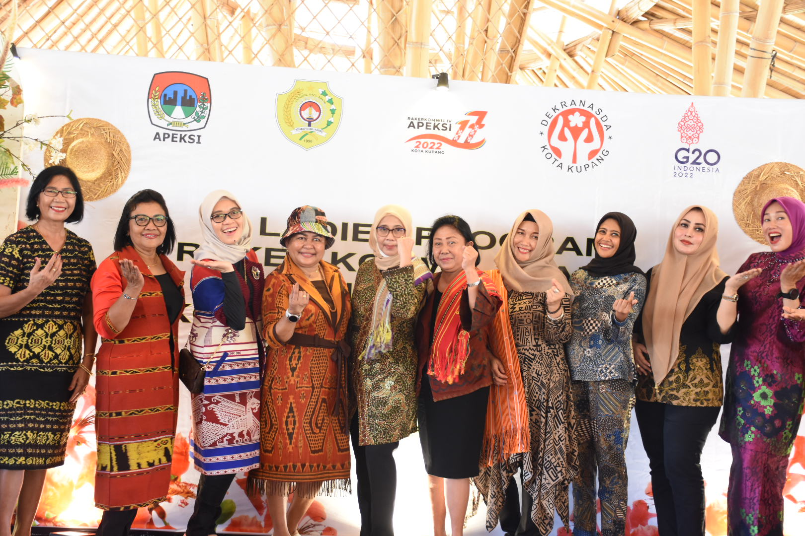 Ketua DWP Kota Denpasar Ikuti Ladies Program Raker KOMWIL IV APEKSI Ke 17 Tahun 2022.