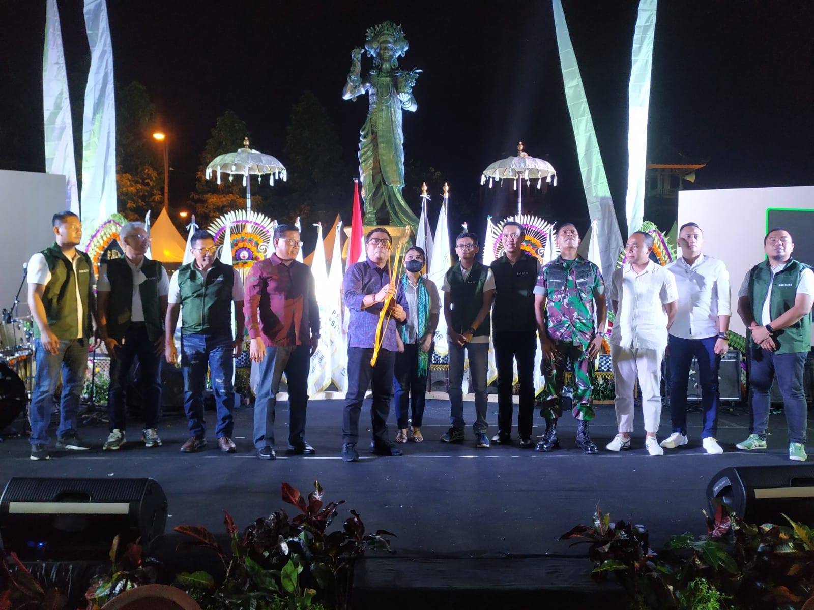 Pelantikan Pengurus  Hipmi Denpasar Wawali Arya Wibawa Launching NFT Hipmi Denpasar Loyalty Card