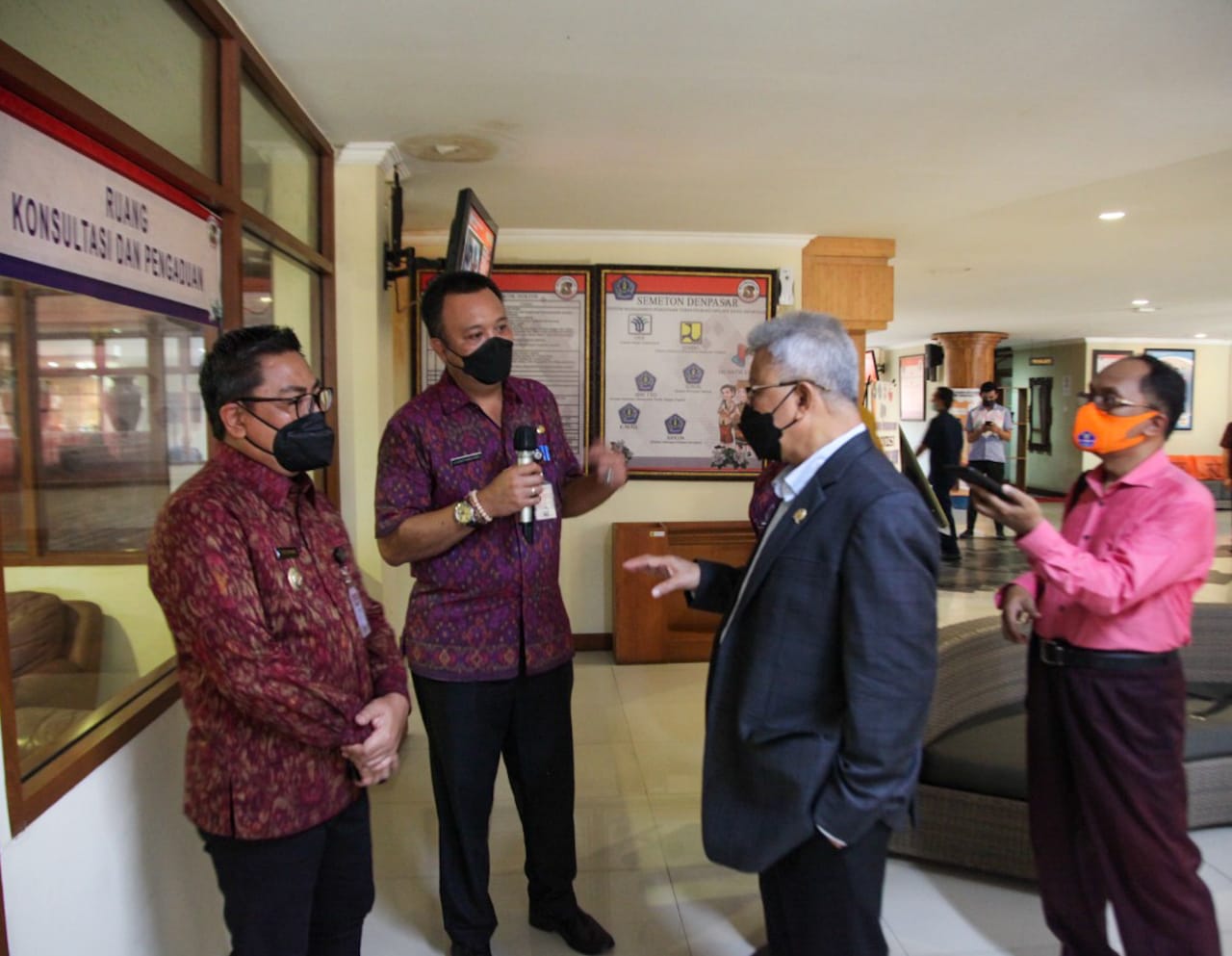 Wawali Arya Wibawa Terima Kunjungan Spesifik Komisi II DPR RI  Paparkan Berbagi Inovasi Pelayanan Publik Kota Denpasar di Masa Pandemi Covid-19