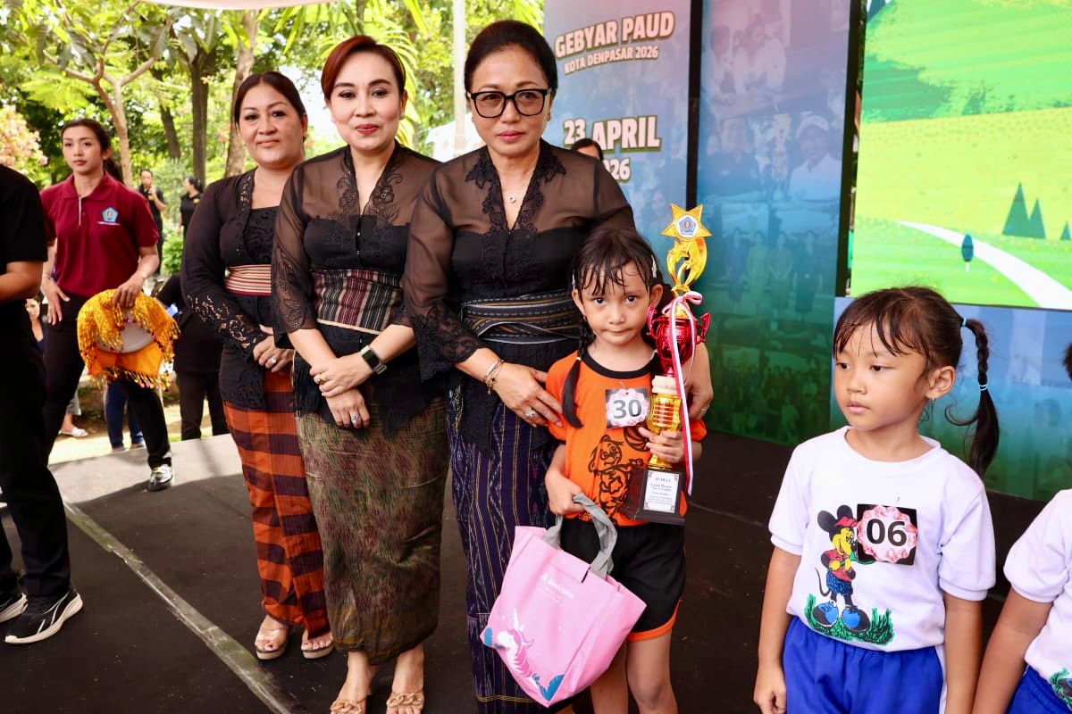 Bunda PAUD Ny. Antari Jaya Negara Hadiri Kreativitas Anak dan Pendidikan Serangkaian Gebyar PAUD