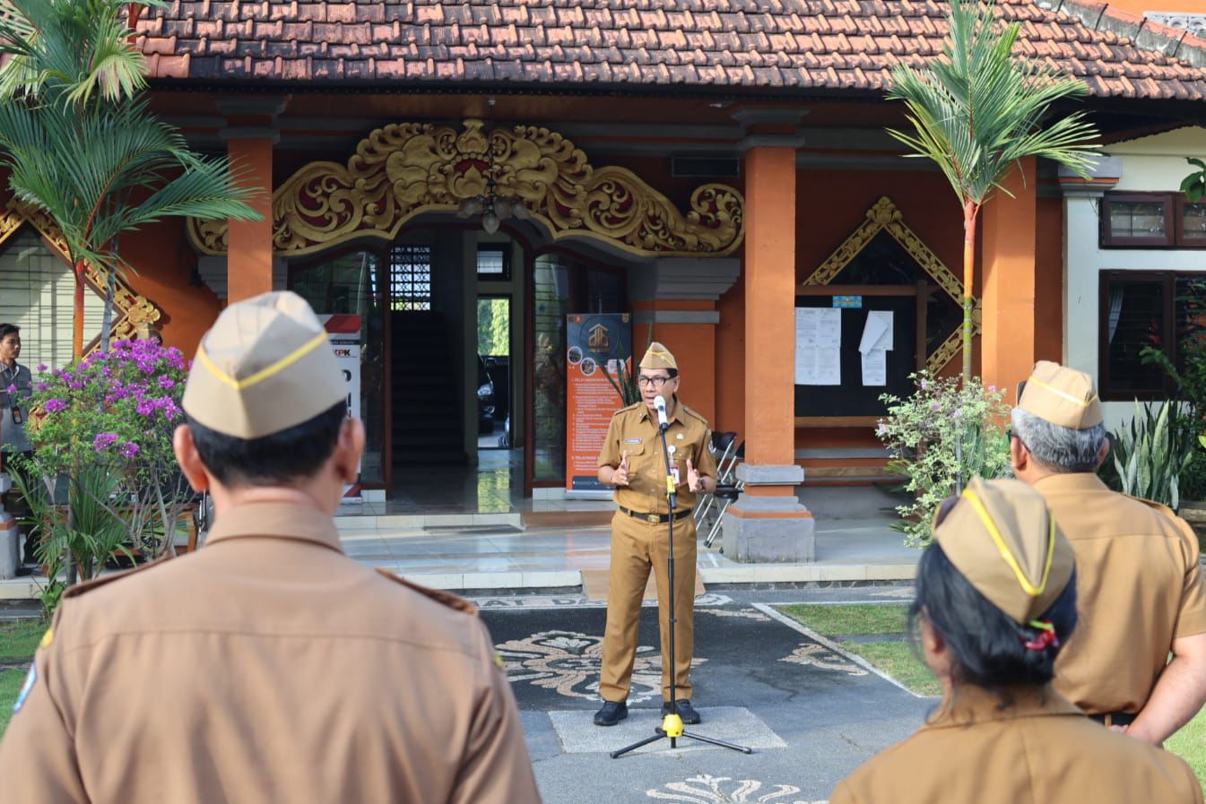 Gambar 2