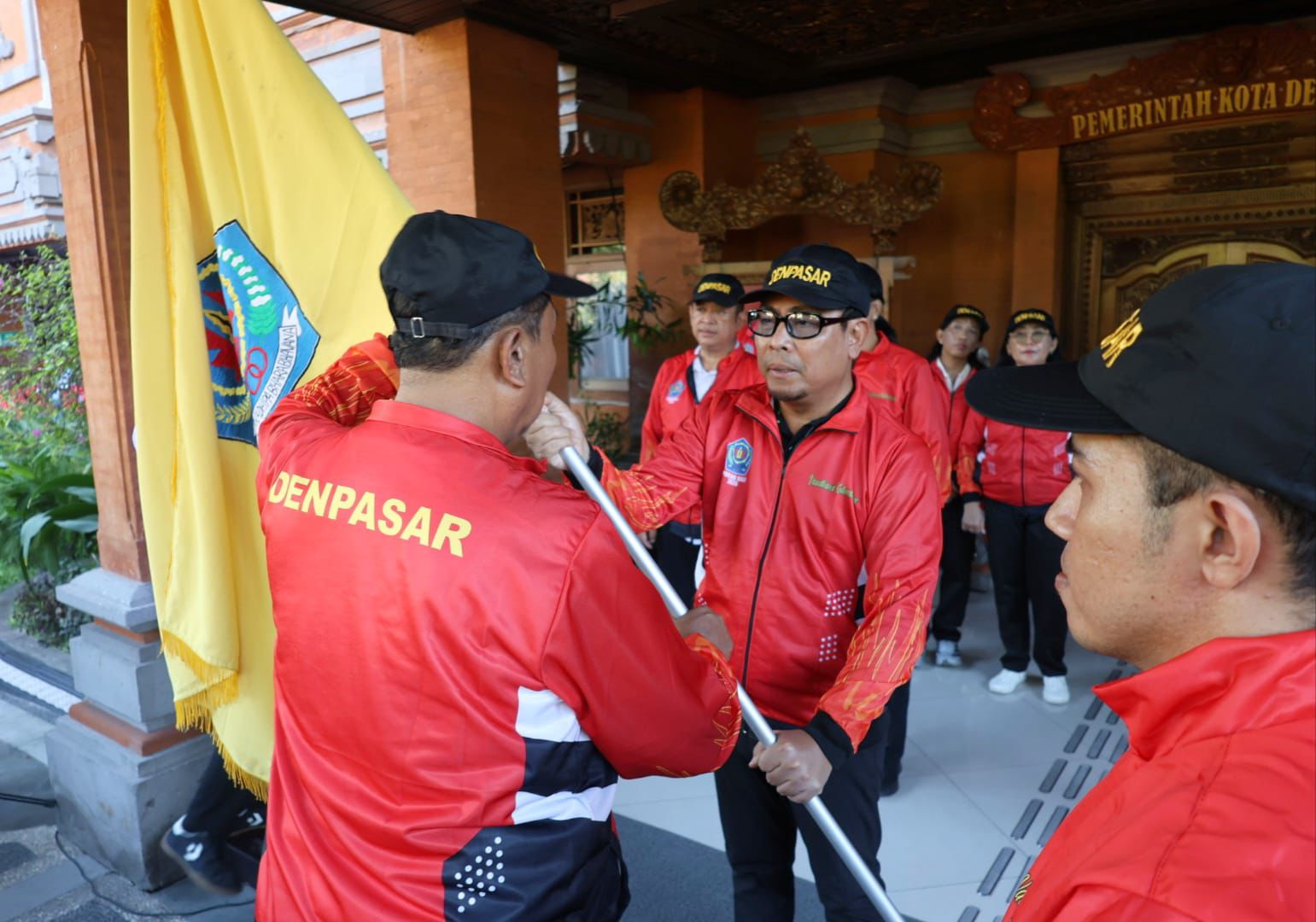 Wawali Arya Wibawa Lepas Kontingen Denpasar untuk Porjar Provinsi Bali Tahun 2026 , Sekaligus Motivasi Para Atlet Untuk Berjuang Dengan Maksimal