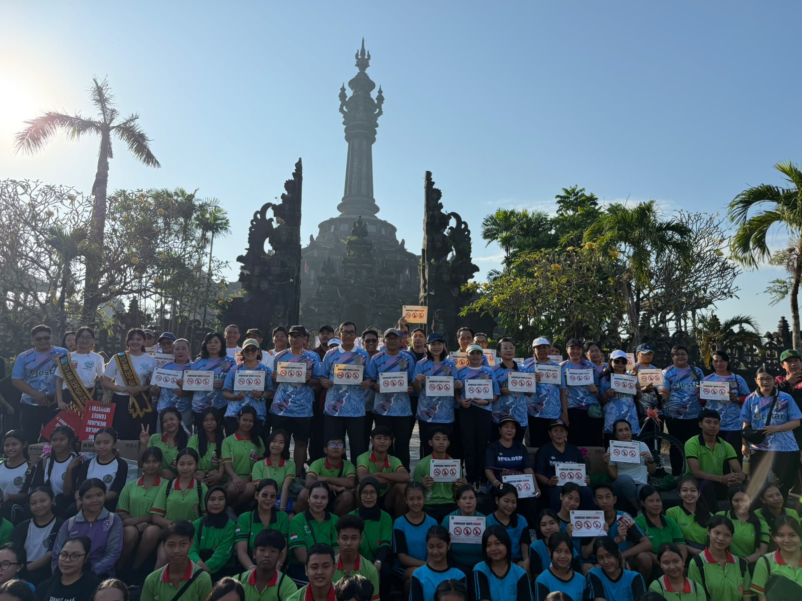 Sekda Kota Denpasar Hadiri Smoke-Free Fun Walk 2026 Perkuat Program Denpasar Sehat Tanpa Asap Rokok (DESTAR)