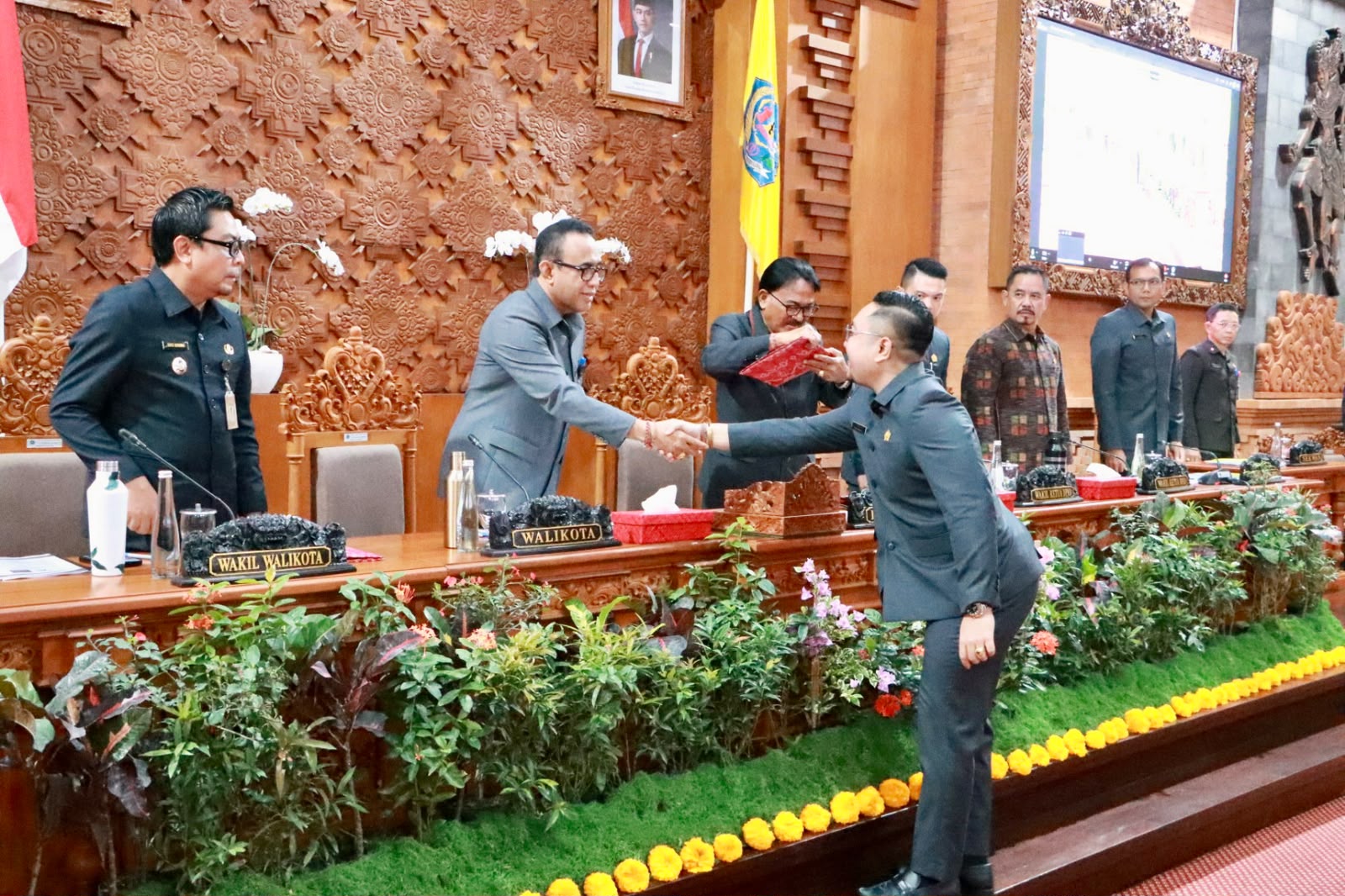 Gambar 2