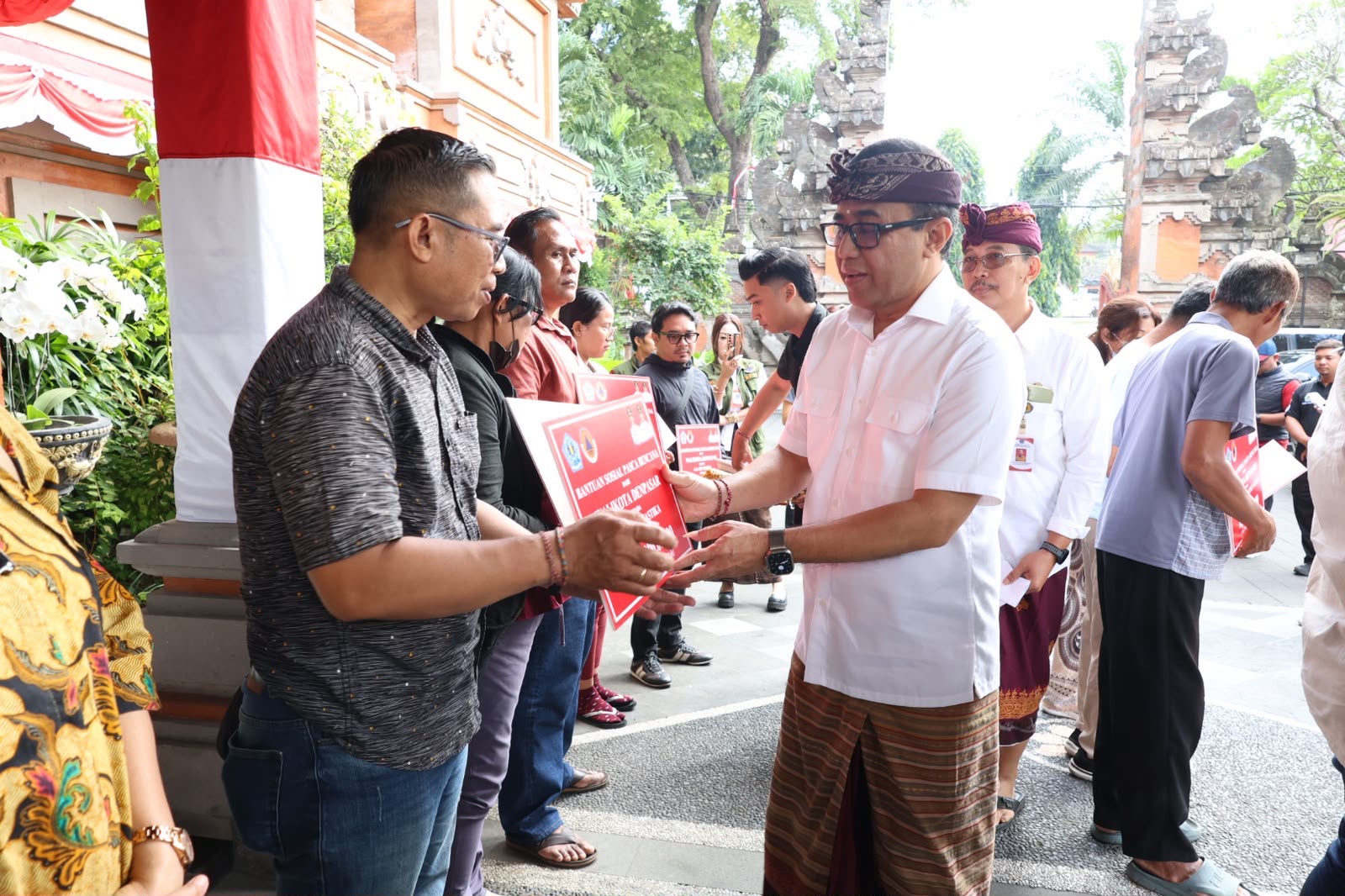 Gambar 2