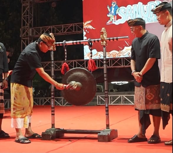 Sekda Eddy Mulya Buka Sanurian Festival 2026 Angkat Potensi Lokal dan Kreativitas Generasi Muda Sanur